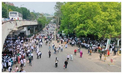 Road blockade at Tejgaon's seven roads, police instructions on traffic